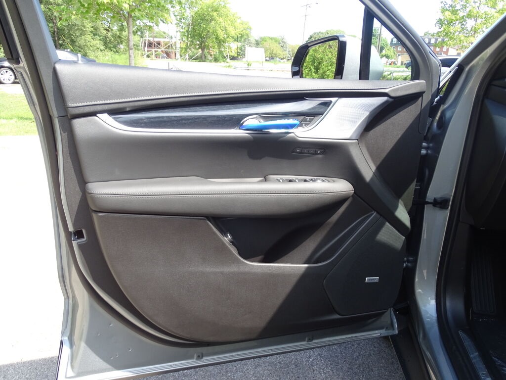 Vehicle image 37 of 37