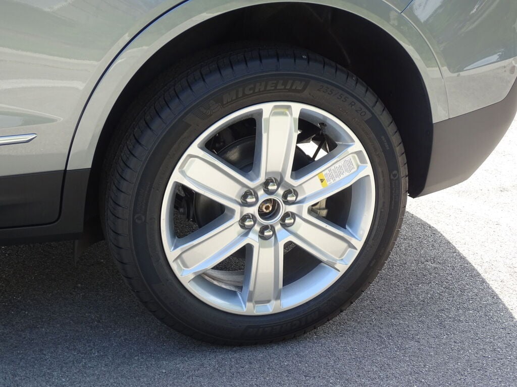 Vehicle image 13 of 37