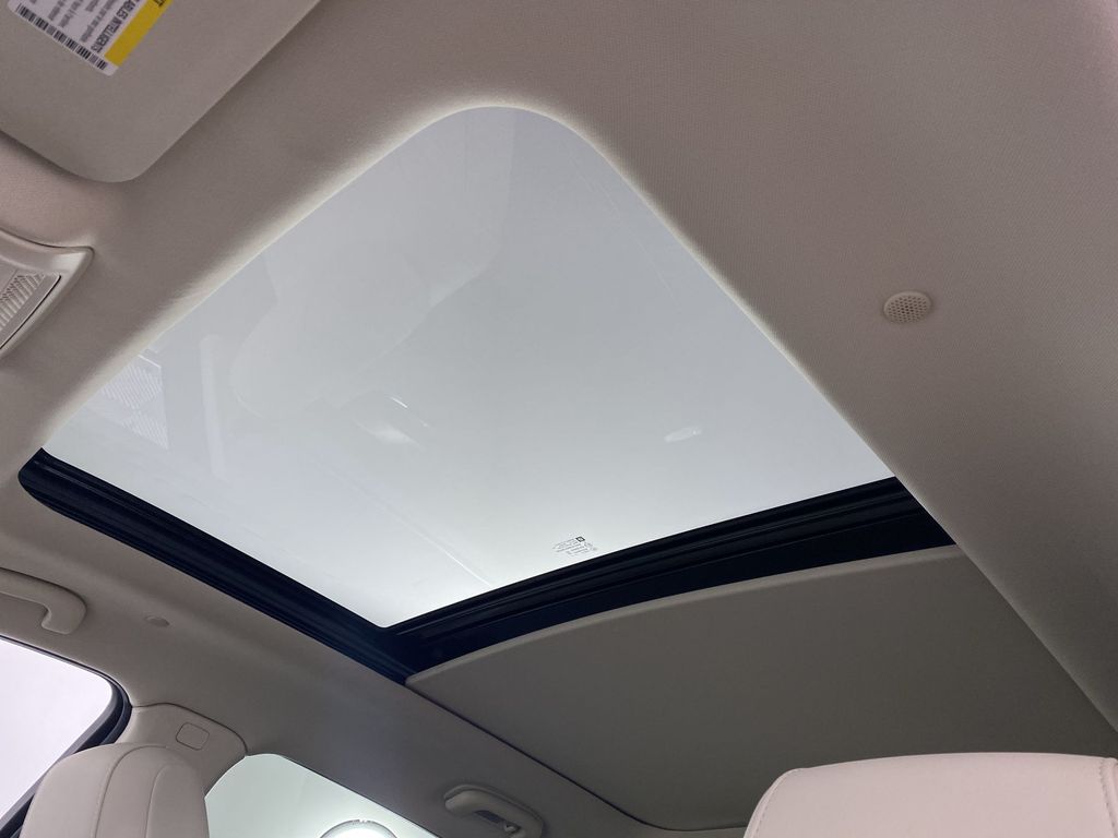 2025 Cadillac XT5 Premium Luxury Image 34 of 34