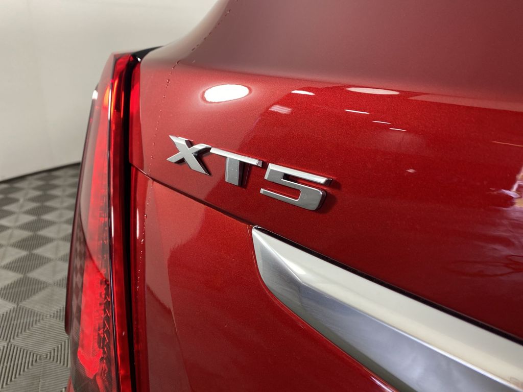 2025 Cadillac XT5 Premium Luxury Image 26 of 34