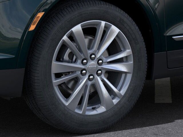 Vehicle image 9 of 24