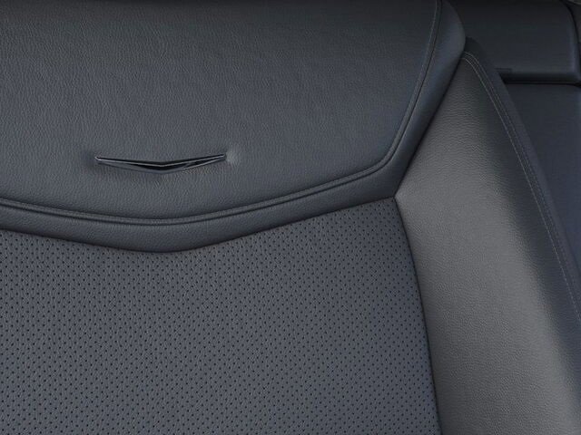 Vehicle image 21 of 24