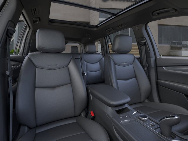 Vehicle image 16 of 24