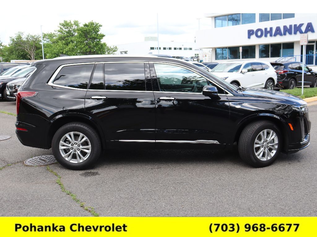 Vehicle image 4 of 33
