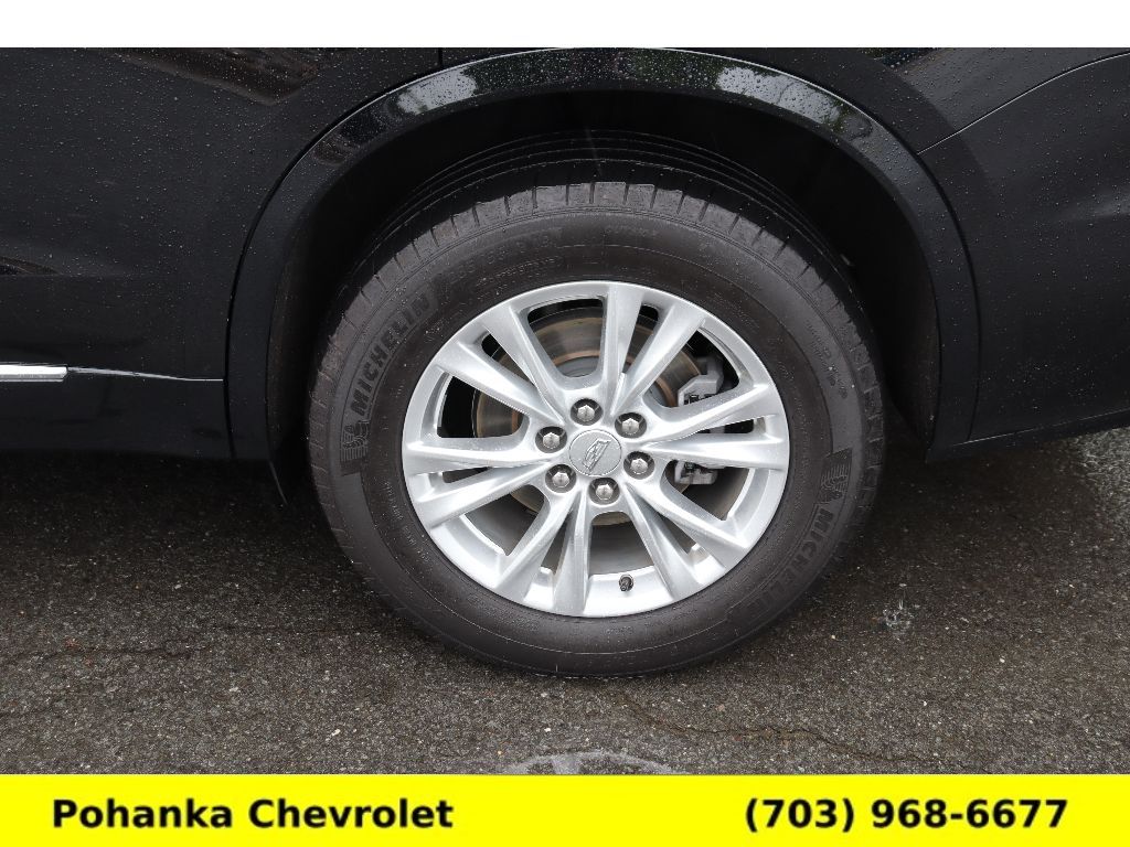 Vehicle image 28 of 33