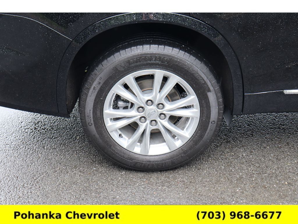 Vehicle image 29 of 33