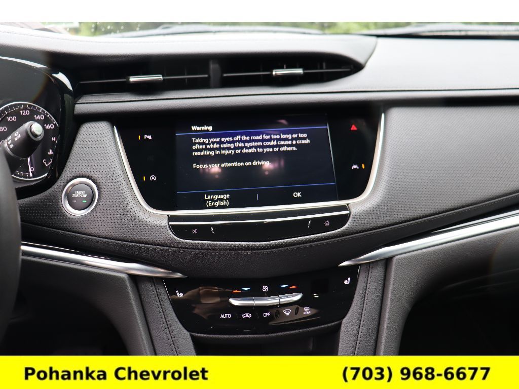 Vehicle image 10 of 33