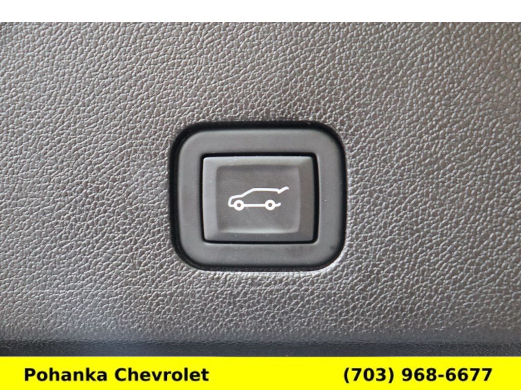 Vehicle image 26 of 33