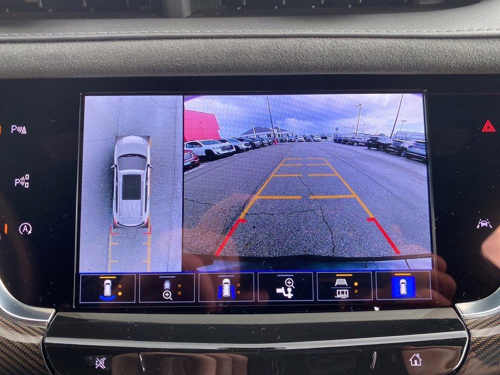 Vehicle image 20 of 26