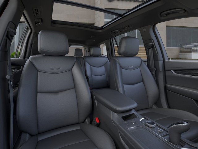 Vehicle image 16 of 24