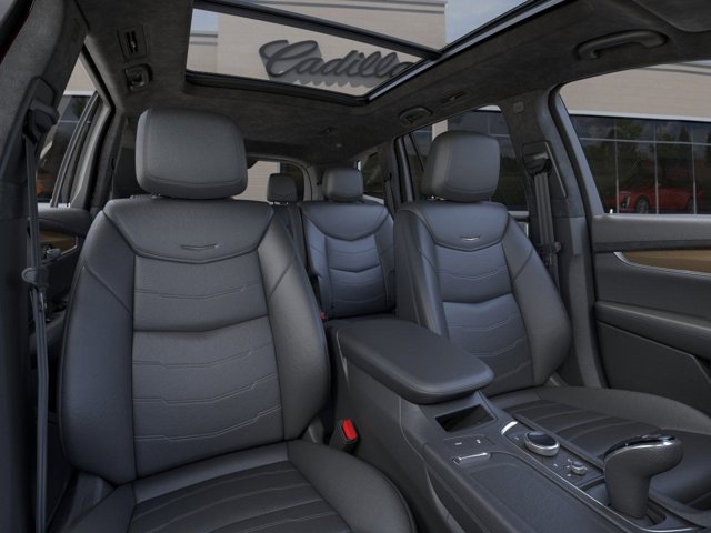 2025 Cadillac XT6 Sport Image 11 of 24