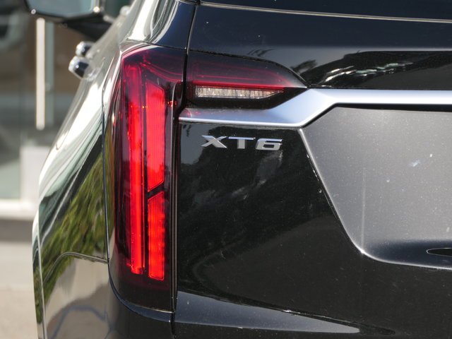Vehicle image 9 of 32