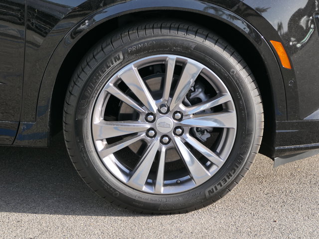 Vehicle image 13 of 32