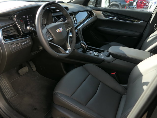 Vehicle image 15 of 32