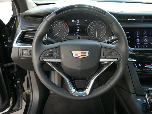 Vehicle image 21 of 32
