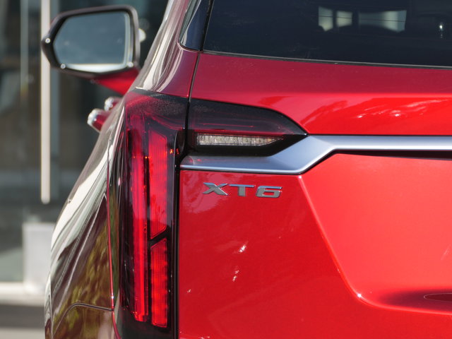 Vehicle image 9 of 33