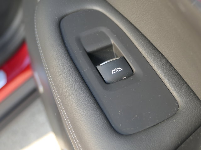 Vehicle image 30 of 33