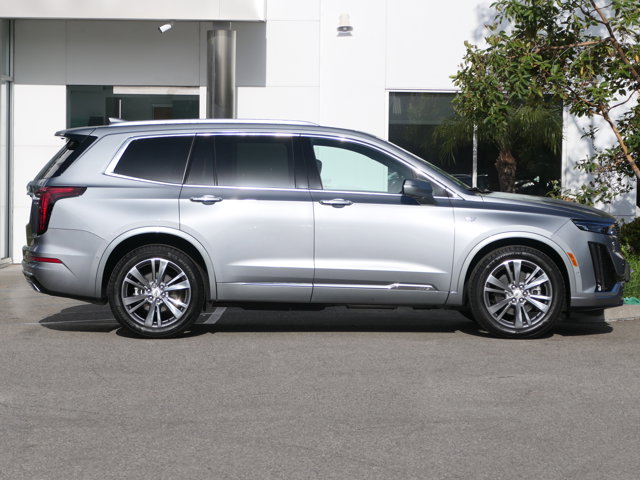 Vehicle image 4 of 33