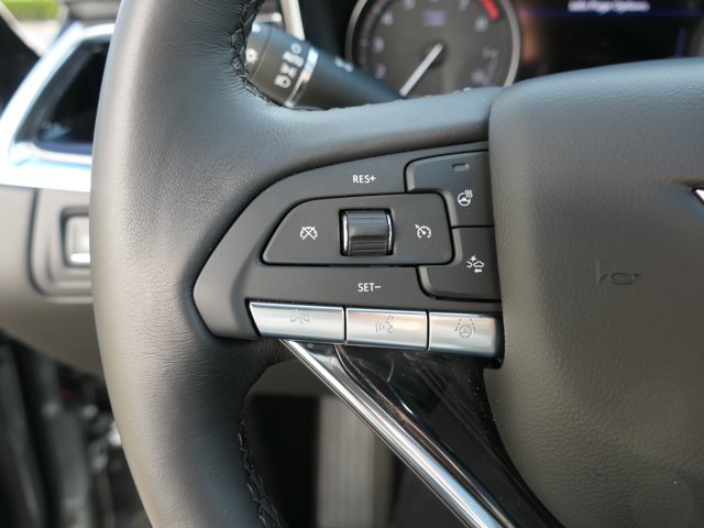 Vehicle image 18 of 33