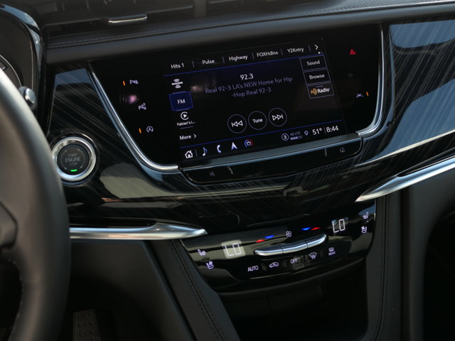 Vehicle image 23 of 33