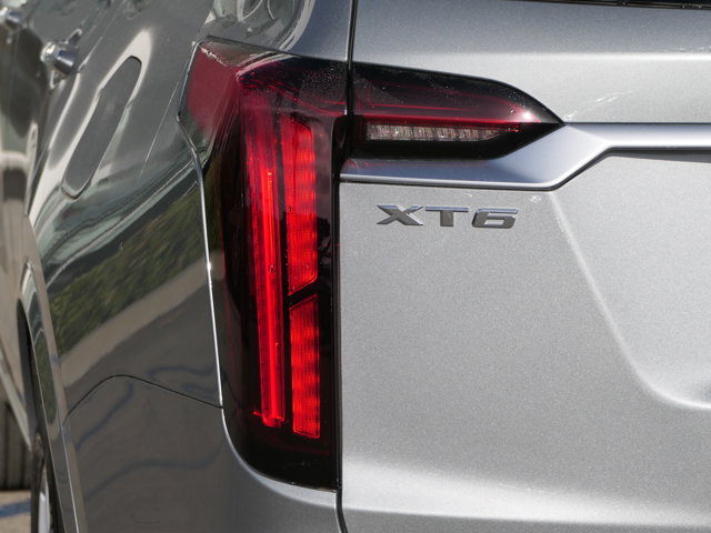 Vehicle image 9 of 33