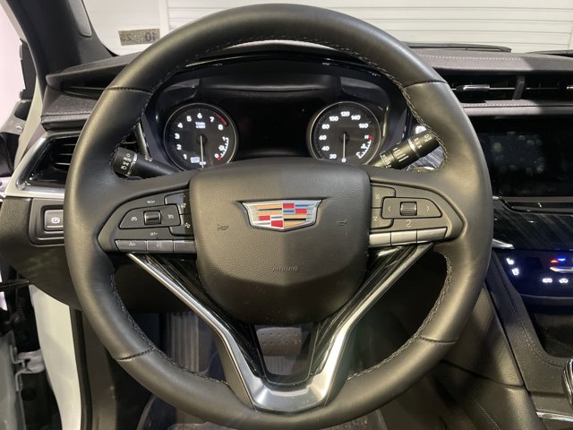 Vehicle image 15 of 35