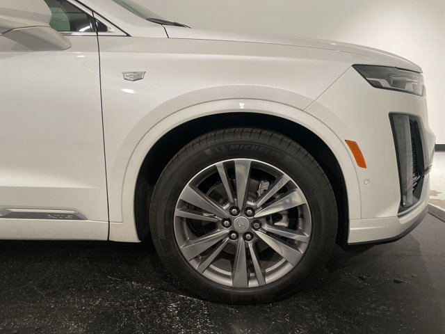 Vehicle image 11 of 35