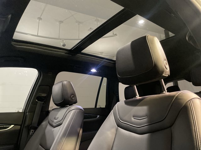 Vehicle image 25 of 35