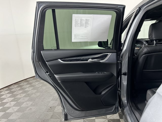 Vehicle image 46 of 47