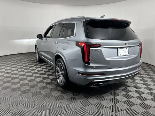 Vehicle image 7 of 47