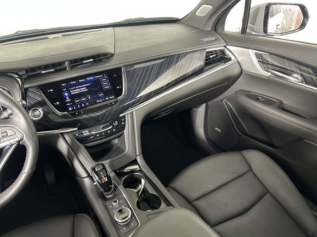 Vehicle image 24 of 47