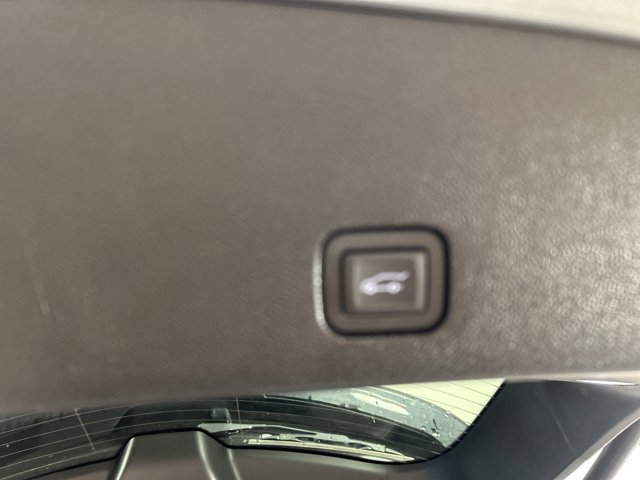 Vehicle image 45 of 47