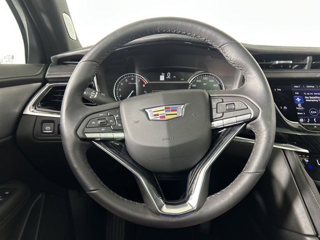 Vehicle image 43 of 47