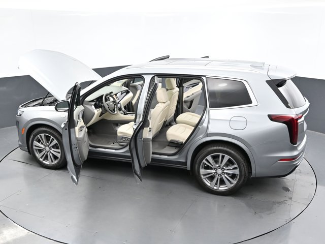 Vehicle image 29 of 51