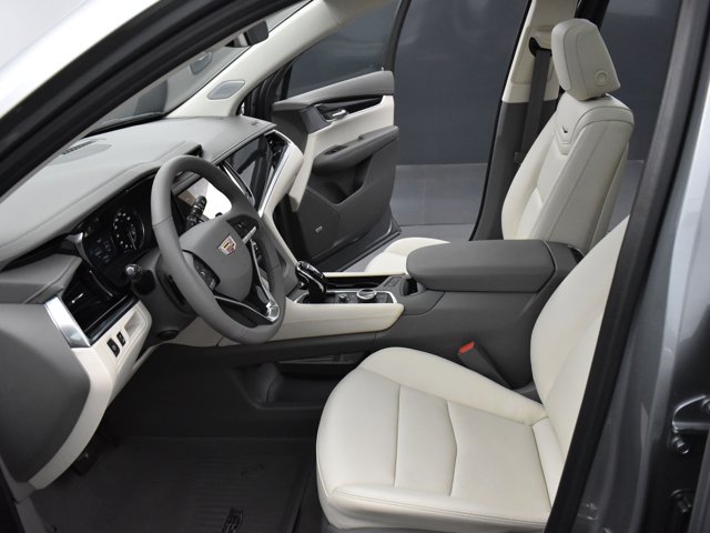 Vehicle image 48 of 51