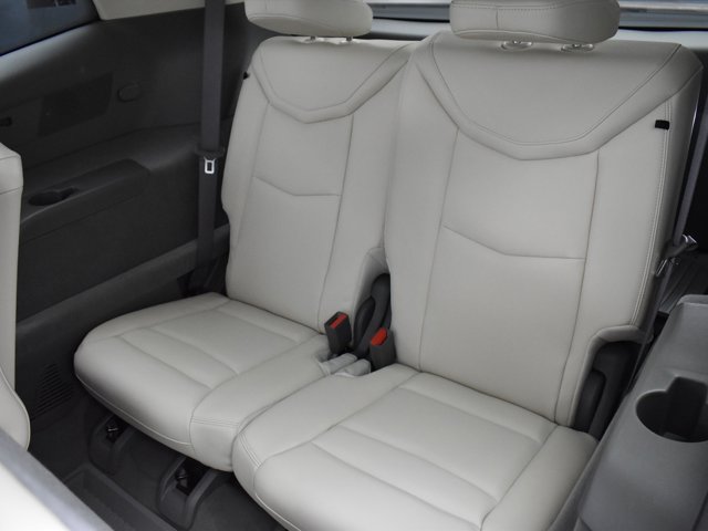 Vehicle image 26 of 51