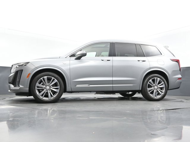 Vehicle image 19 of 51