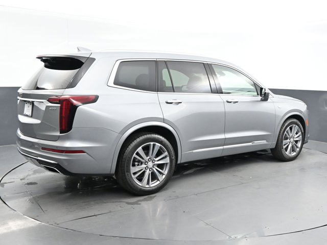 Vehicle image 13 of 51