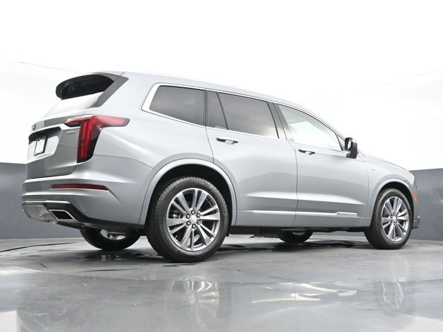 Vehicle image 11 of 51