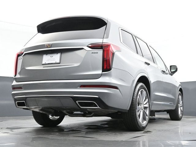 Vehicle image 12 of 51