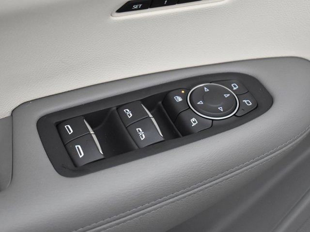 Vehicle image 43 of 51