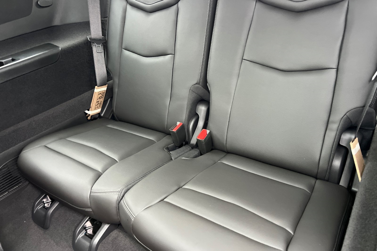 Vehicle image 16 of 34