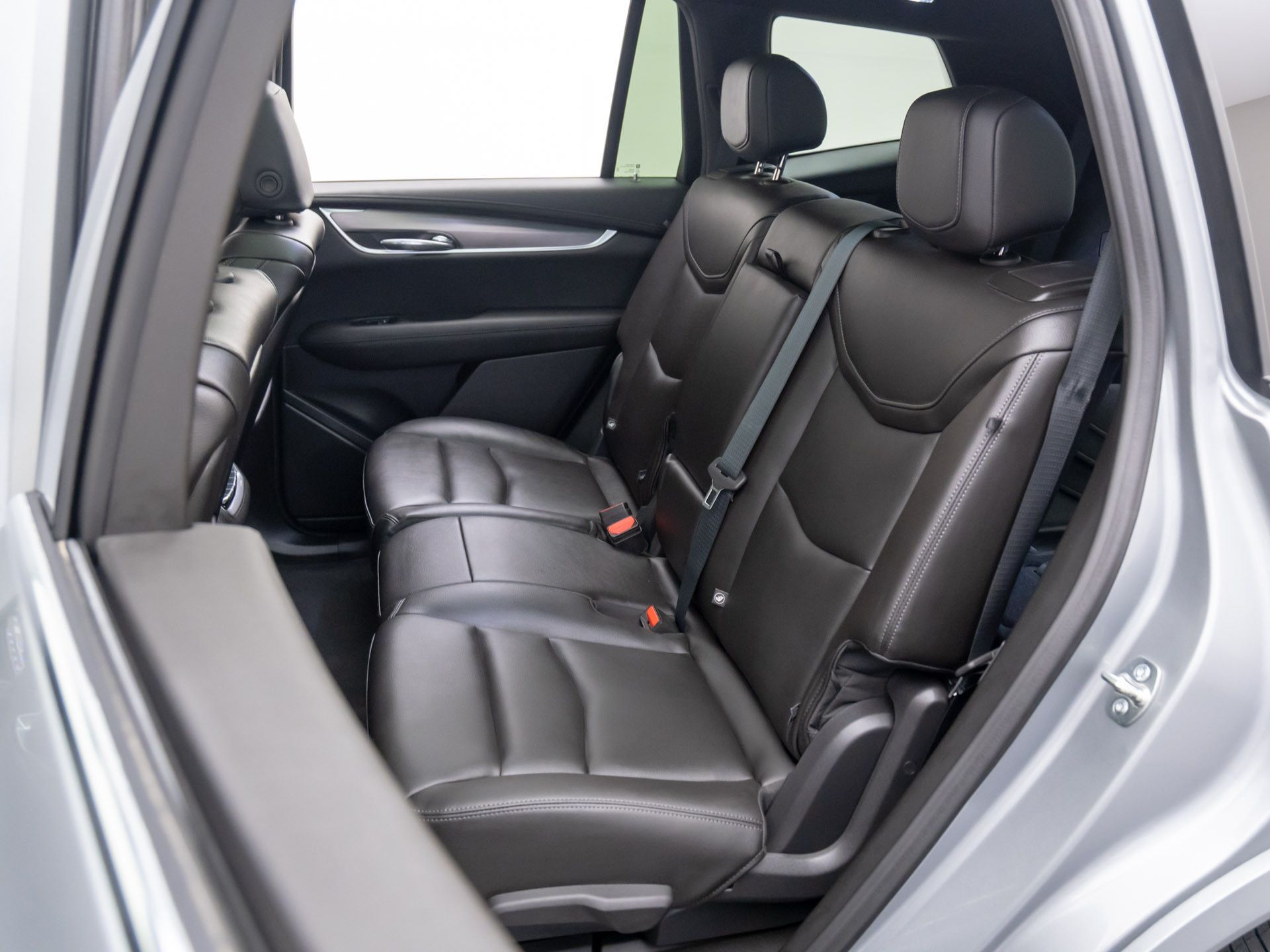 Vehicle image 19 of 39