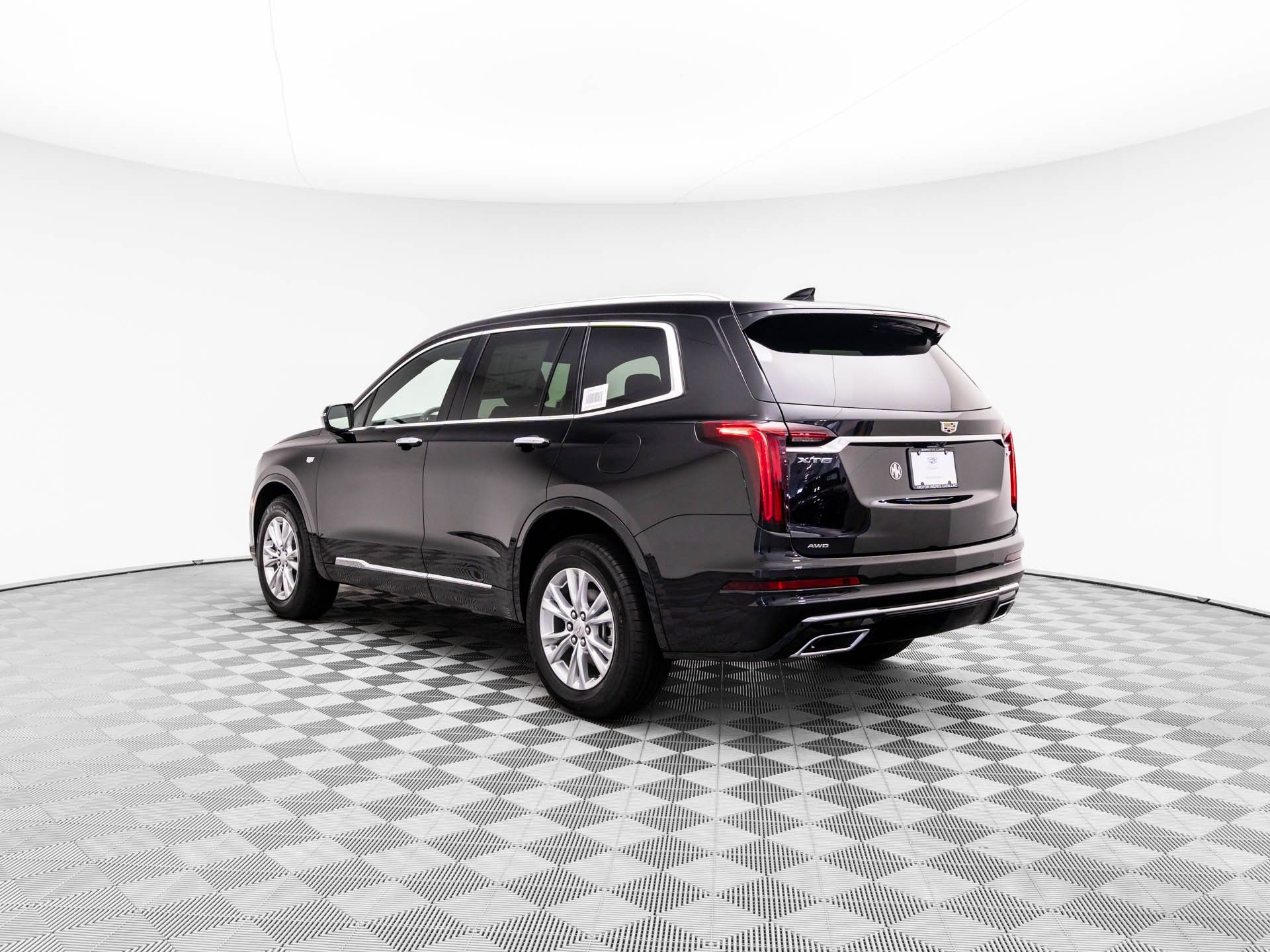 Vehicle image 9 of 32