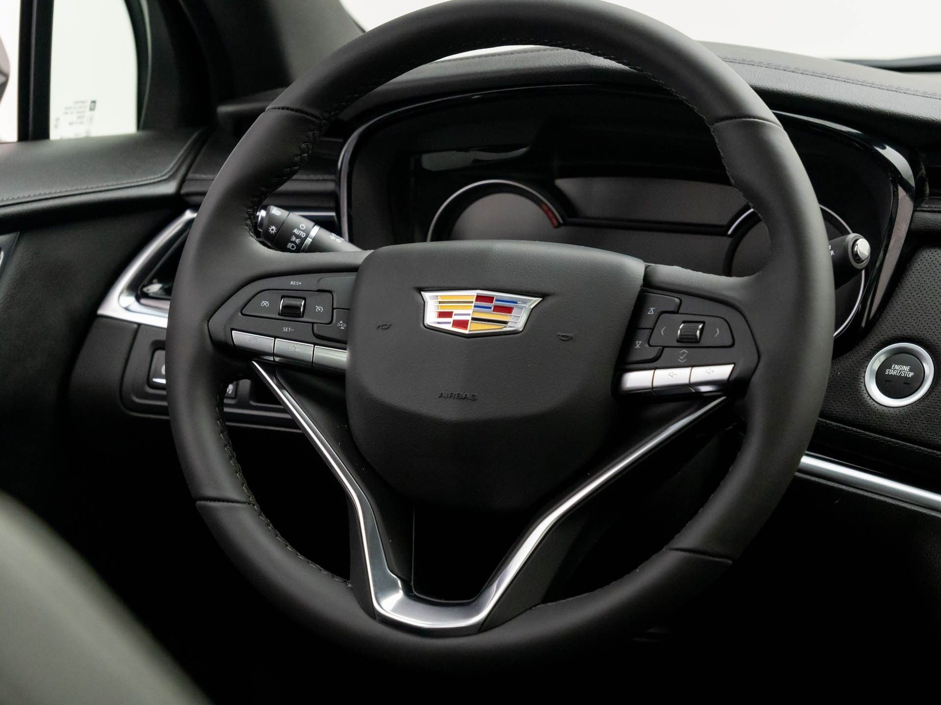 Vehicle image 15 of 32
