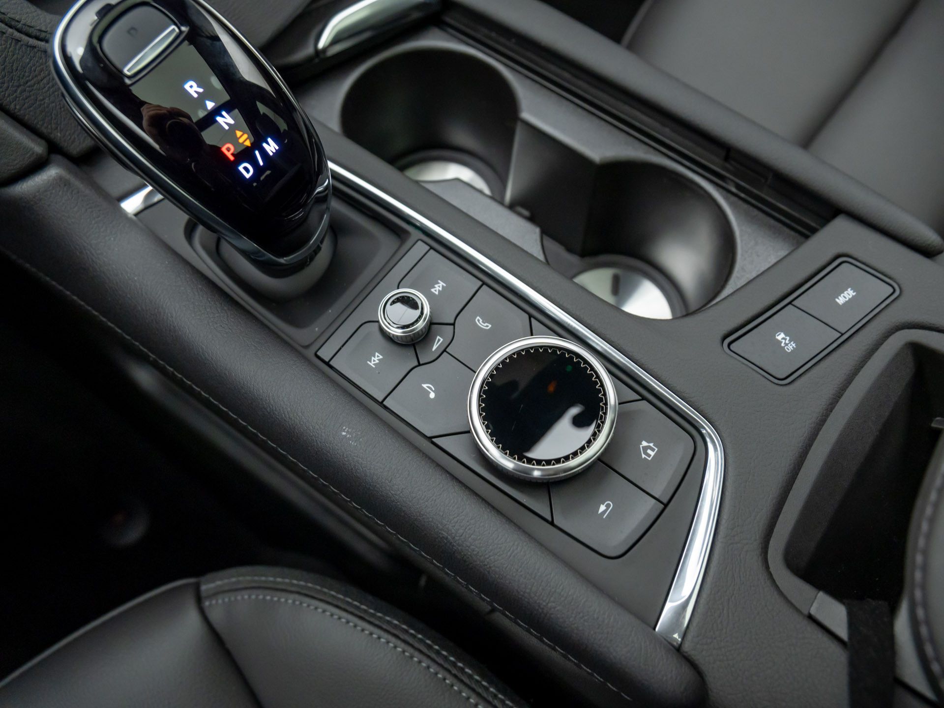 Vehicle image 31 of 41