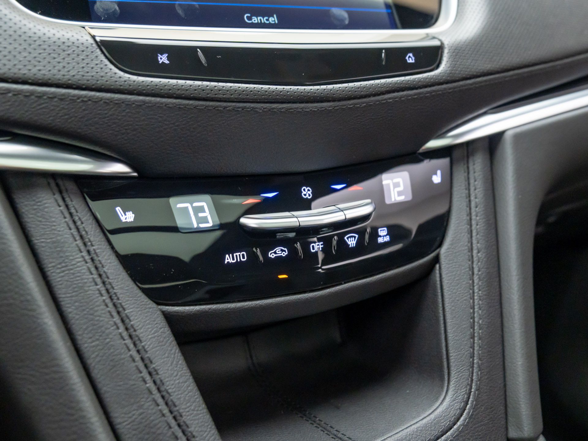 Vehicle image 27 of 41