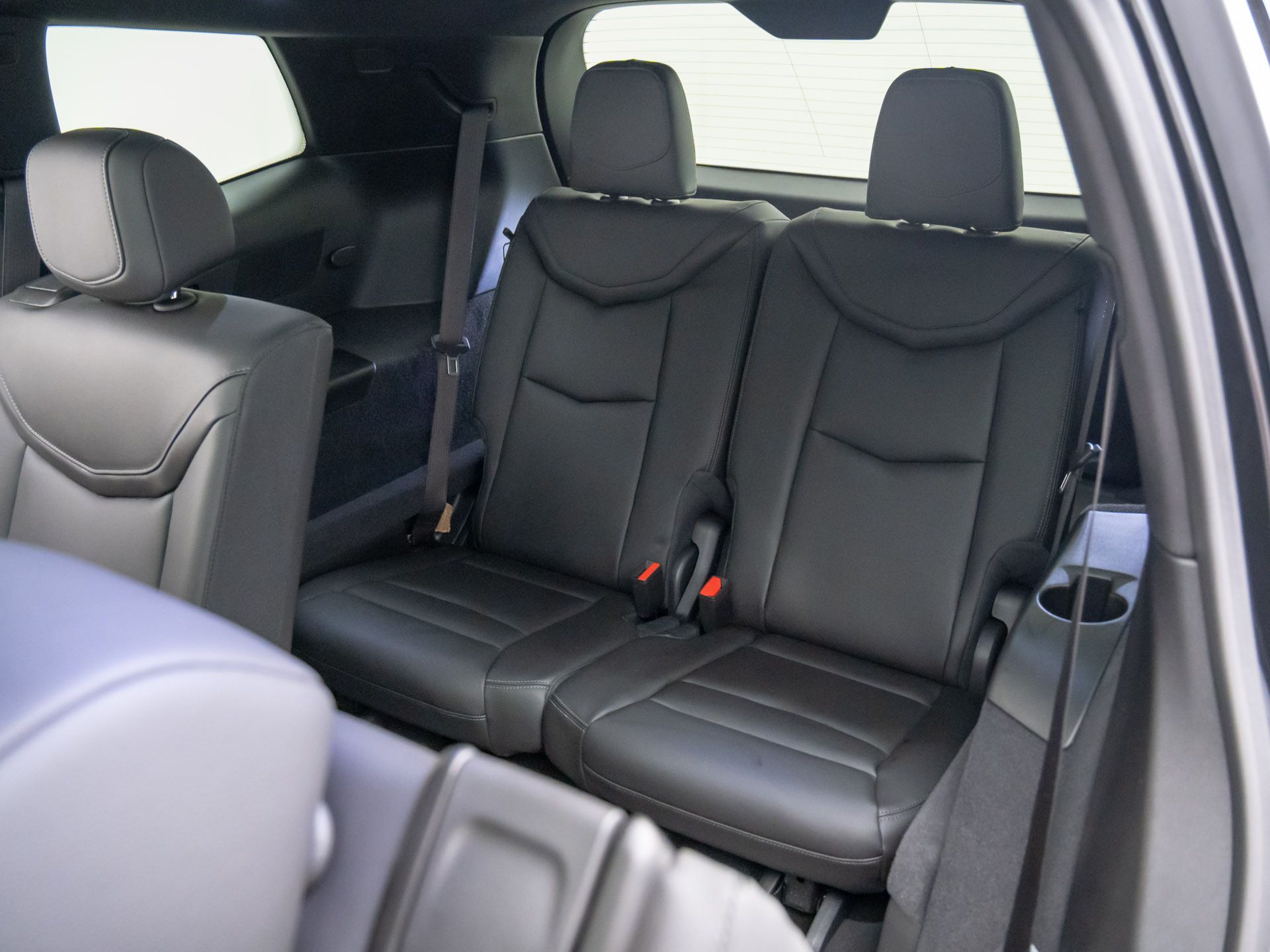 Vehicle image 21 of 41