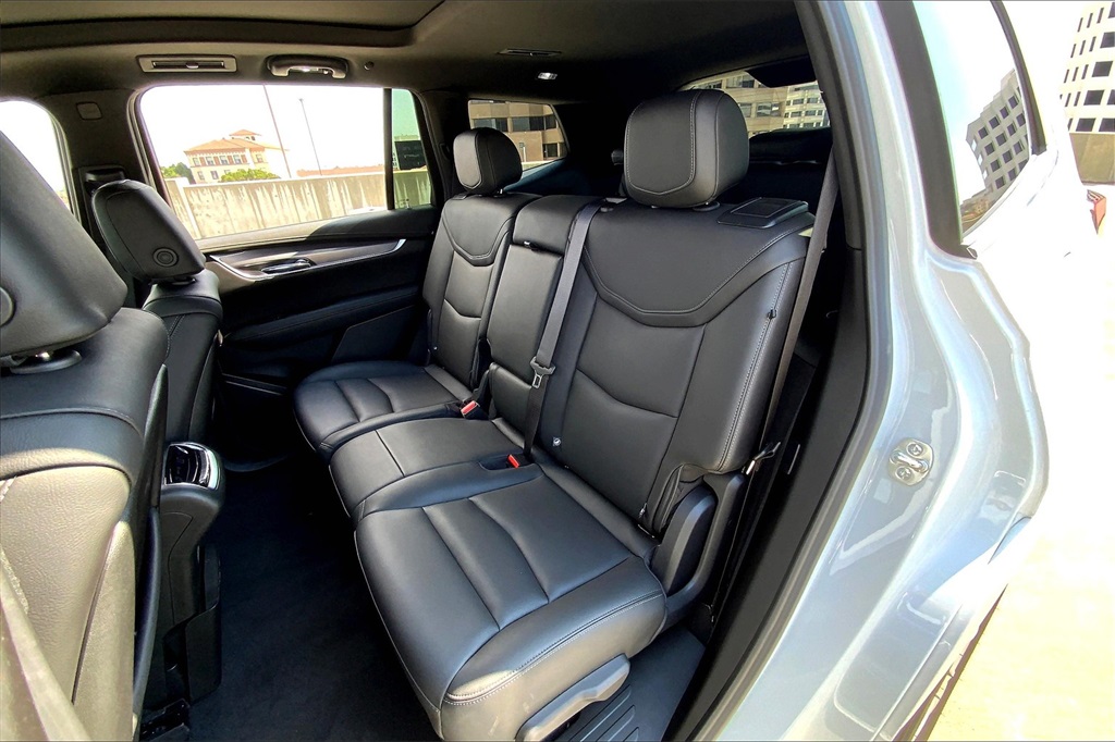 Vehicle image 11 of 38