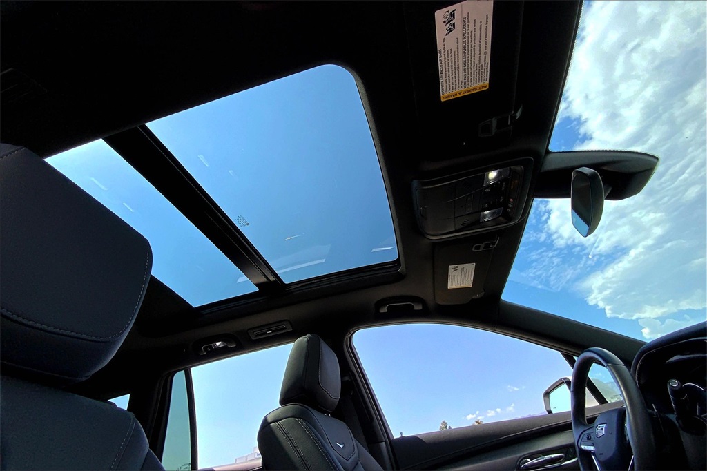 Vehicle image 17 of 38